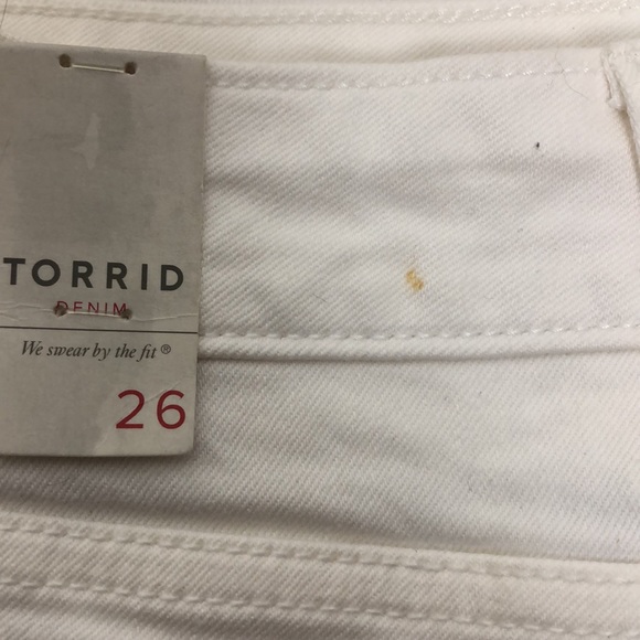 Torrid Size 26 Women’s Denim Short Shorts - Picture 6 of 6
